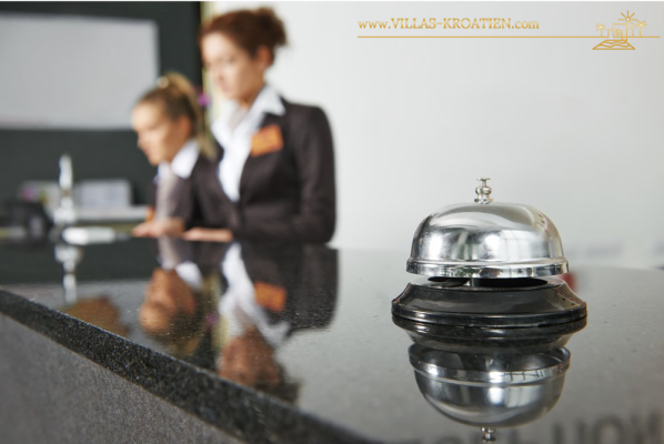 hotel-front-desk-operations